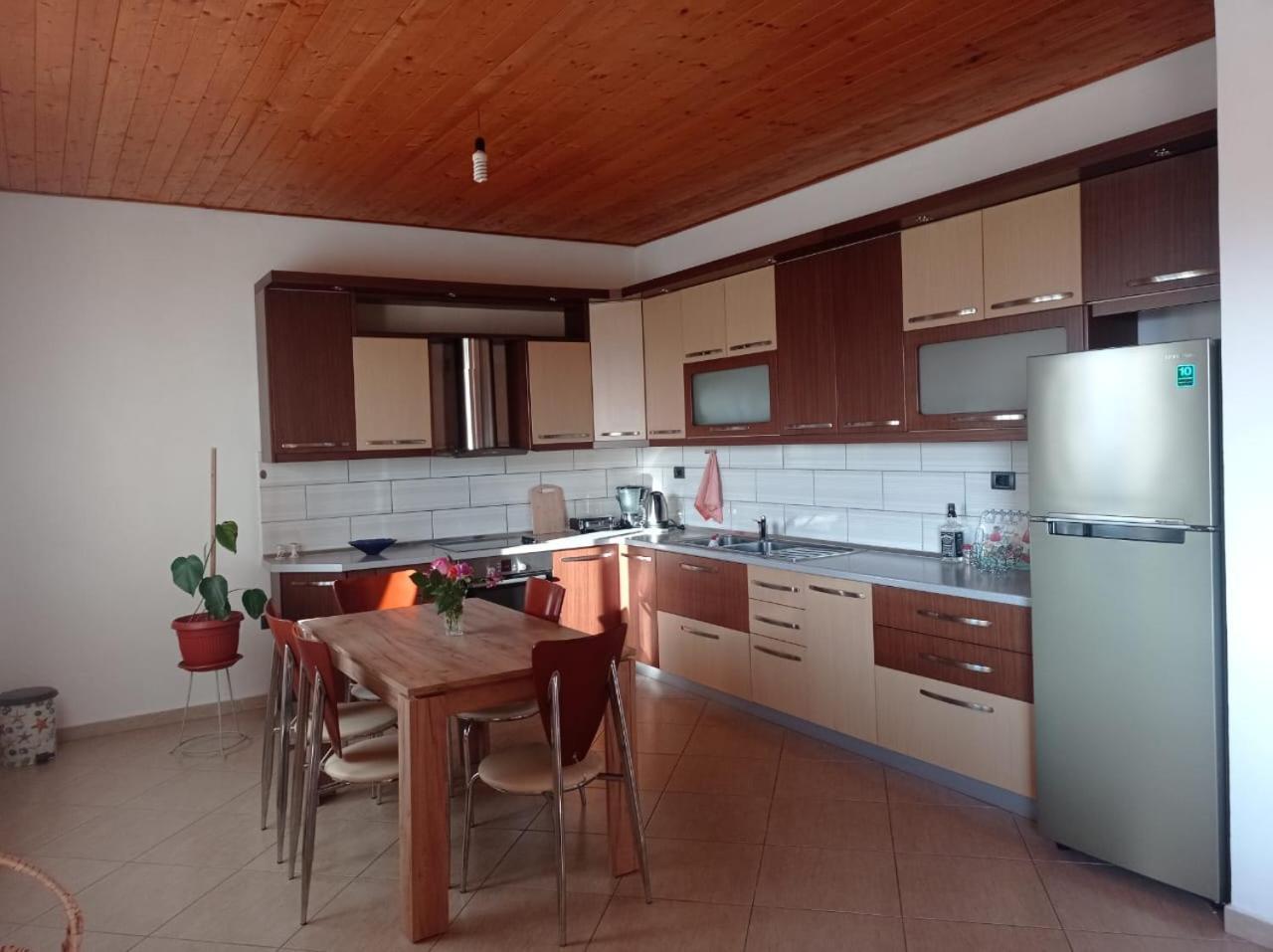 Private House Durres Villa Bagian luar foto